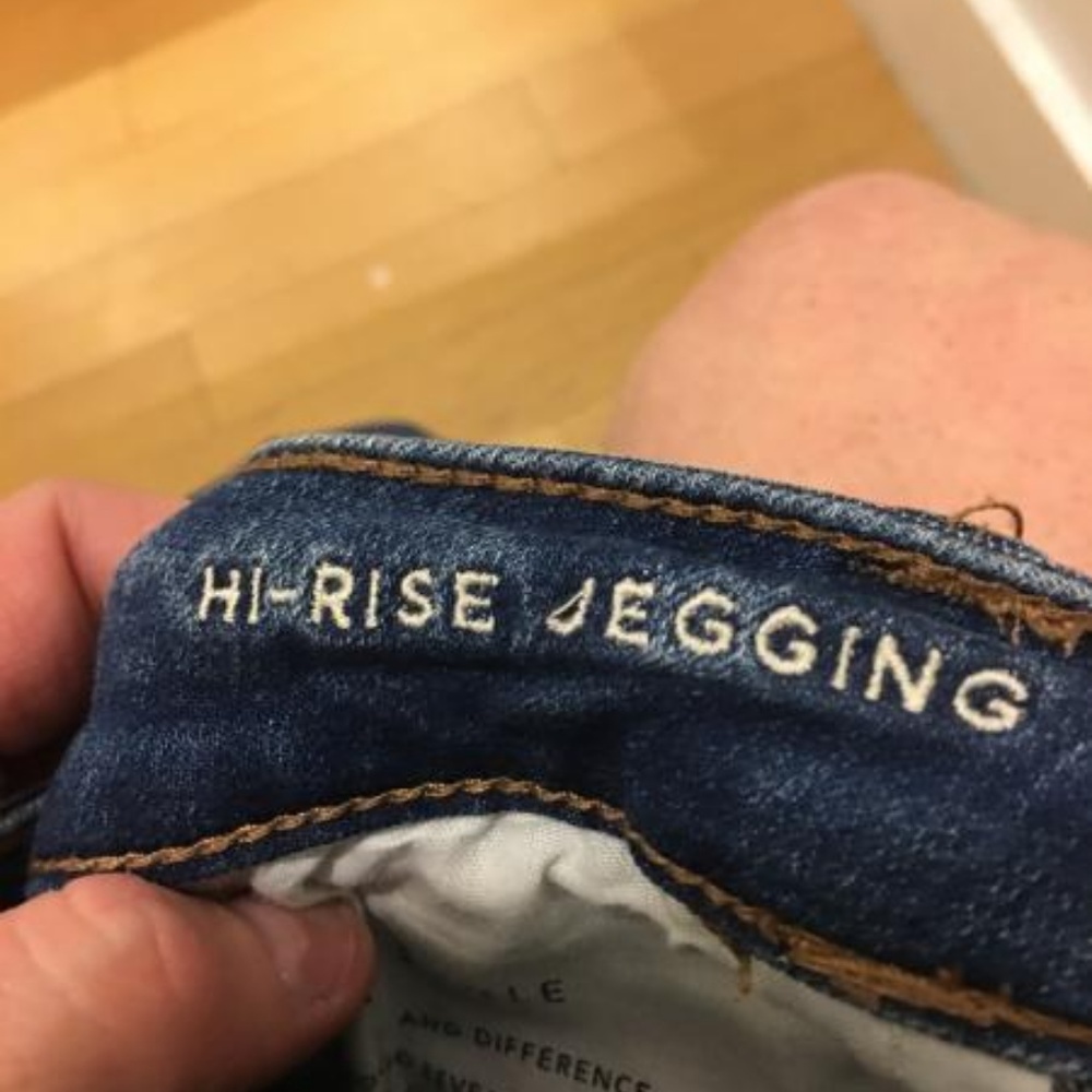 New Years' Sale! AMERICAN EAGLE JEGGINGS